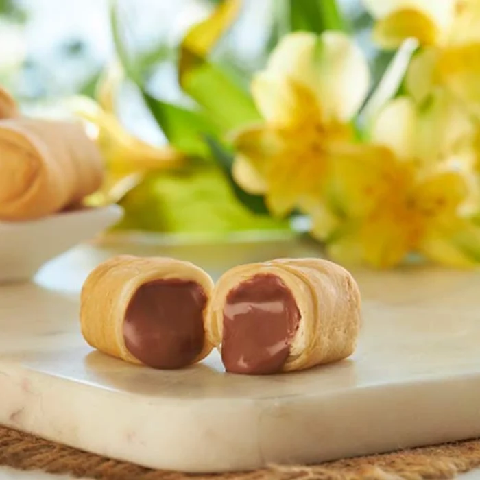 12 Pcs CHOCOLATE & HAZELNUT